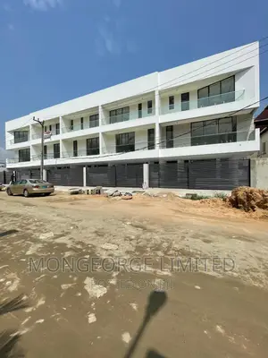 4bdrm Townhouse/Terrace in Ikate for sale