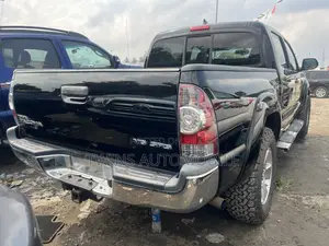 Toyota Tacoma Double Cab V6 Automatic 2012 Black