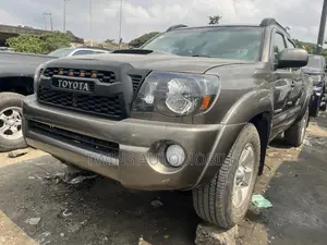 Toyota Tacoma Double Cab V6 2011 Gray