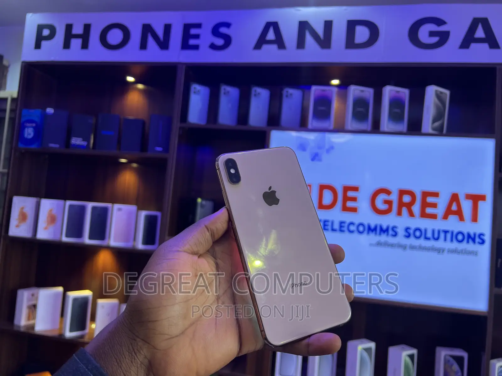 Apple iPhone XS Max 64 GB Gold