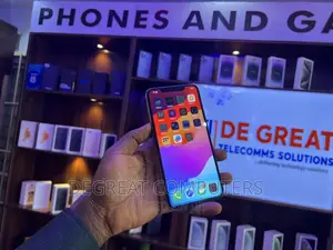 Apple iPhone XS Max 64 GB Gold