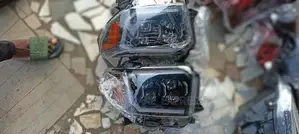 Tundra 2018 Headlights