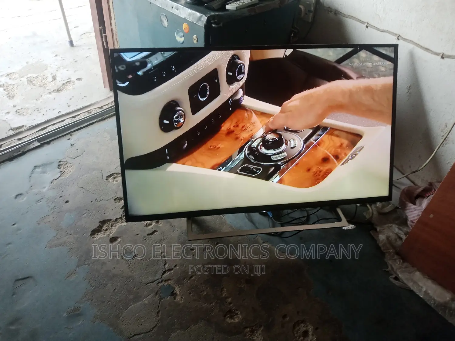 43 Sony Smart