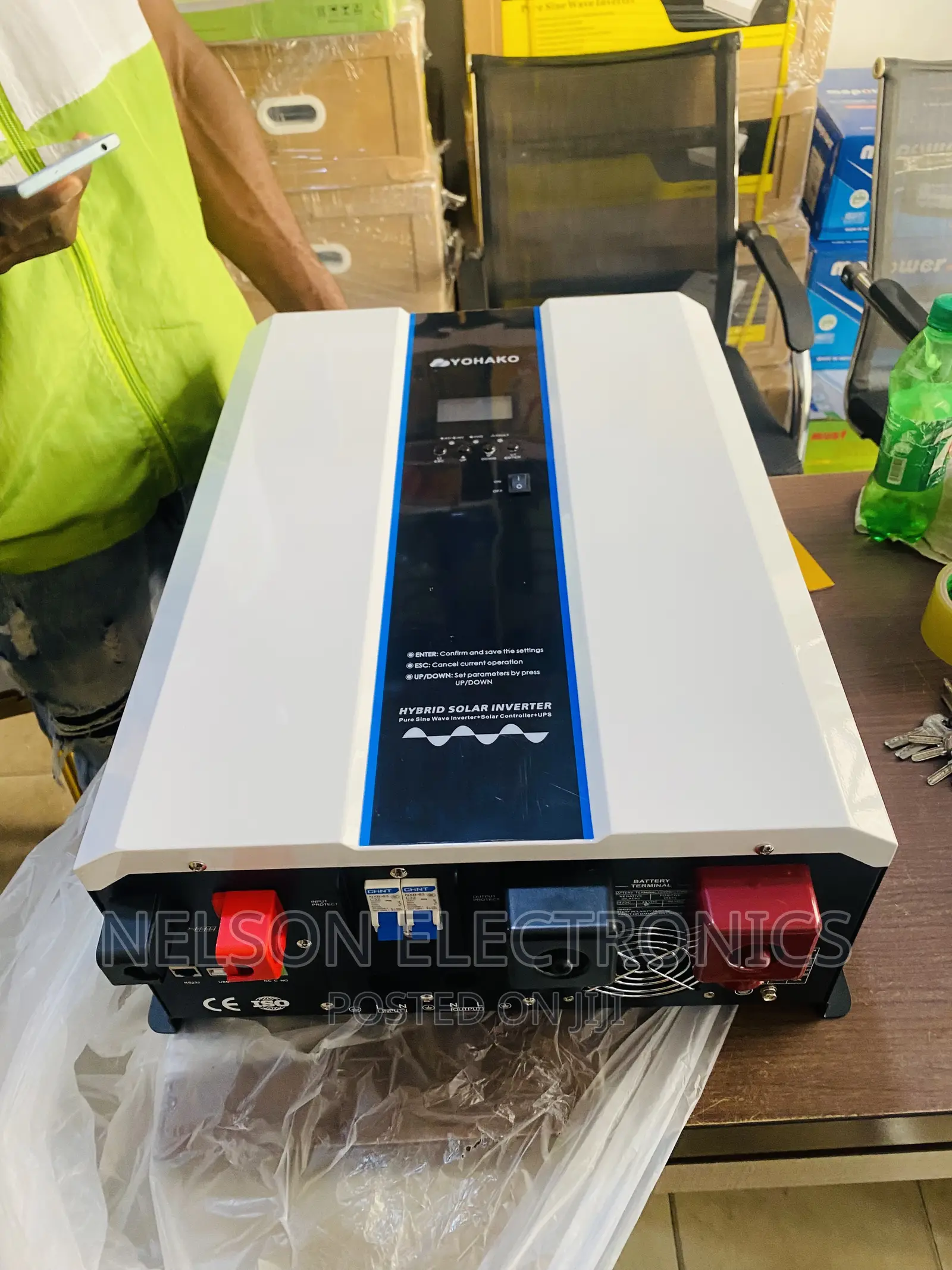 Yohako 7.5kva 48volt With 100A Charger Controller