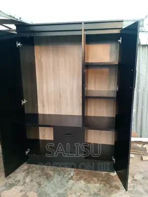 Wardrobe Three Door