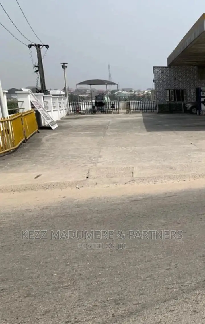 For Sale Functional Filling Station
