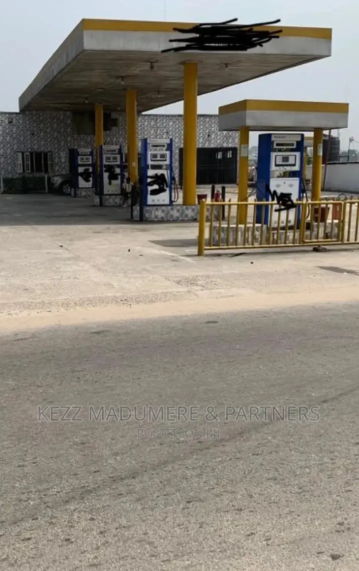 For Sale Functional Filling Station