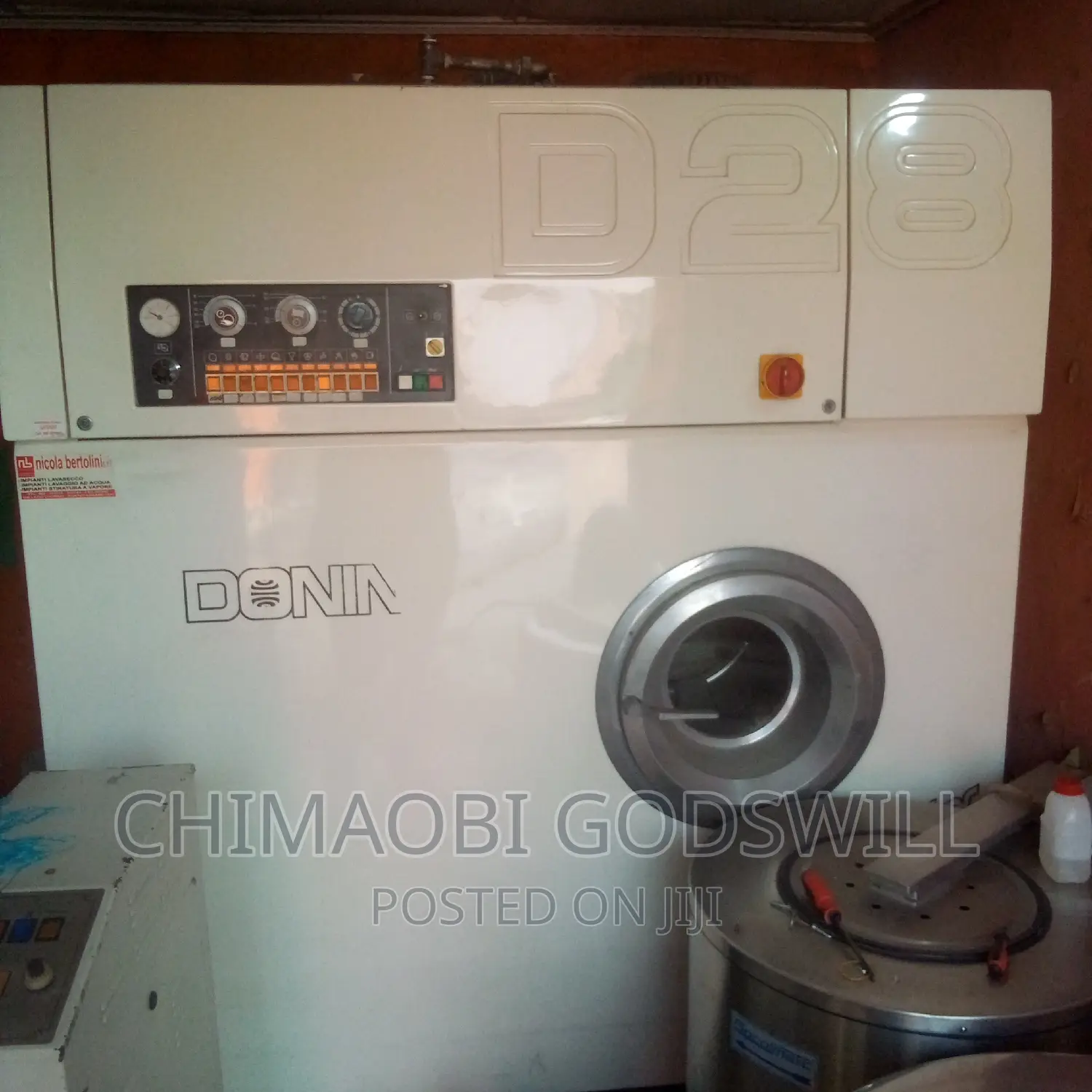 Industrial Dry Cleaning Machine