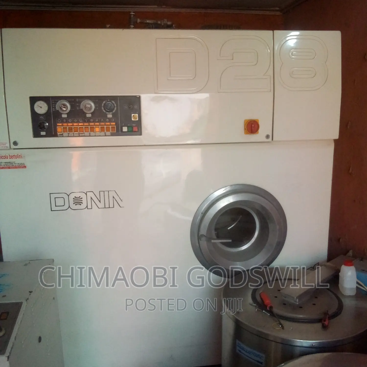 Industrial Dry Cleaning Machine