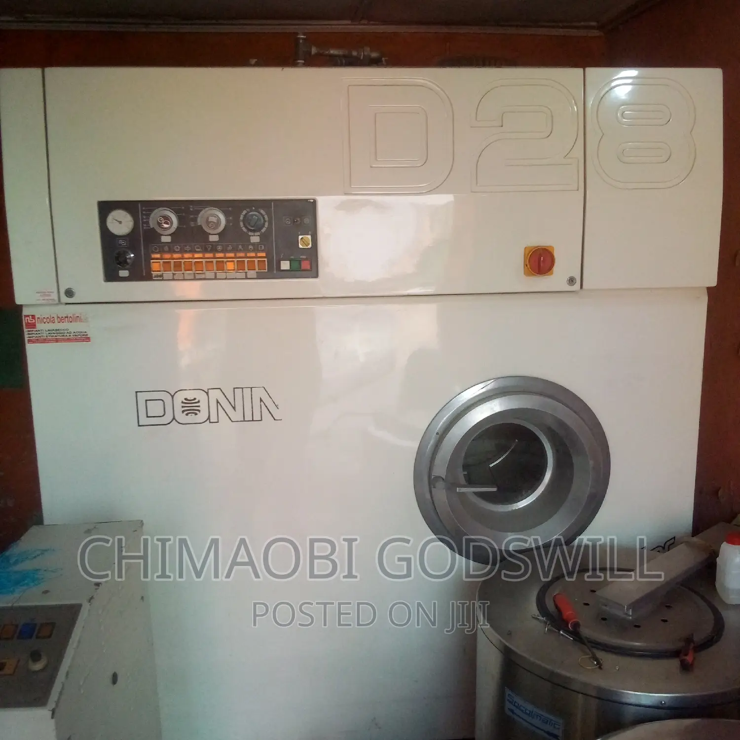 Industrial Dry Cleaning Machine