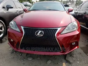 Lexus IS 250 2012 Red
