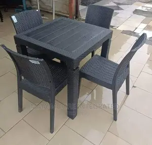 High Quality Plastic Table