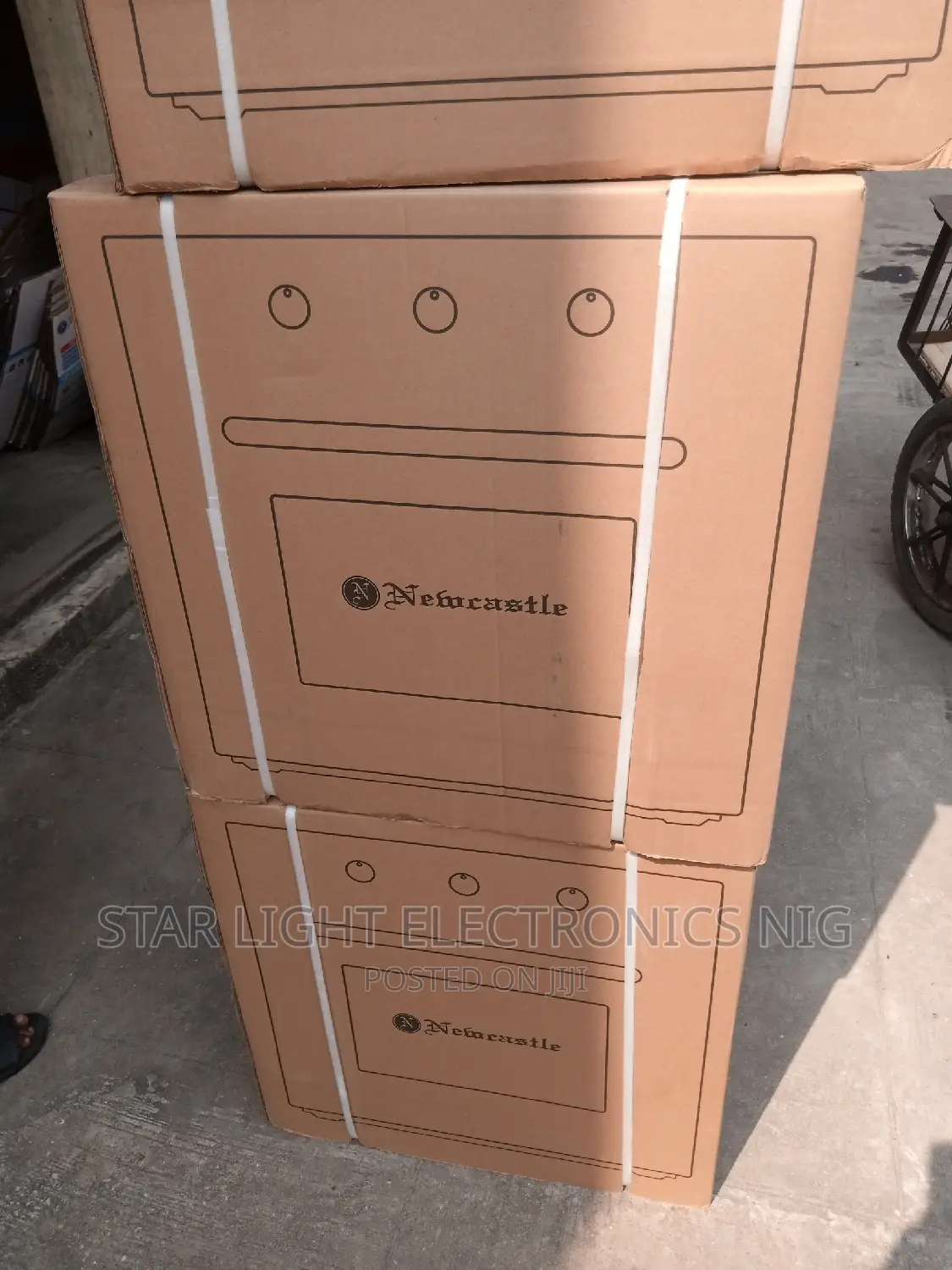 Newcastle Electric Oven Built-In
