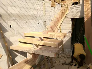 Construction of a Suspended Staircase