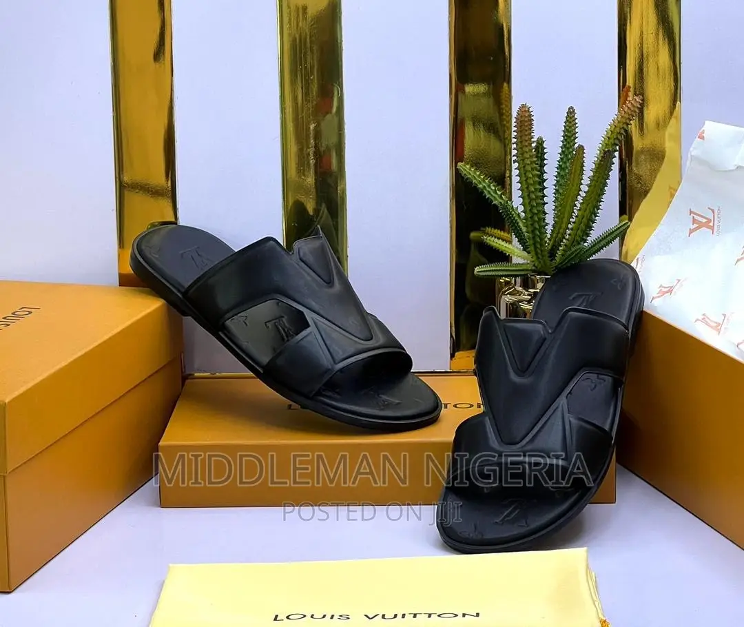 Louis Vuitton Slippers