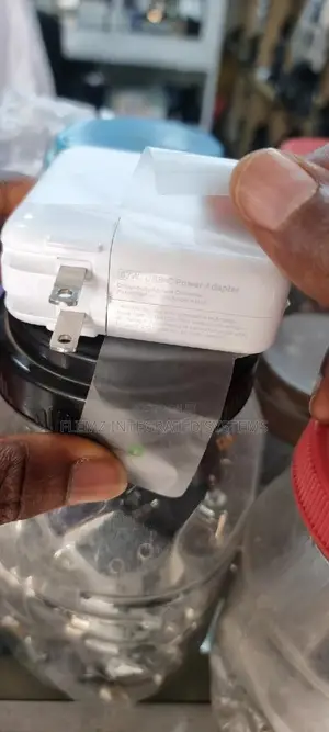 67w Macbook Type-C / Usb-C Power Adapter