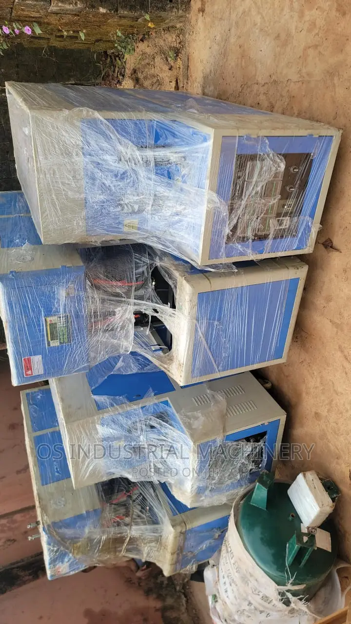 Pet Bottle Making Machine