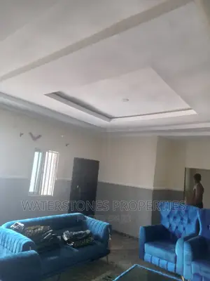 3bdrm Block of Flats in Asaba, Oshimili South for rent