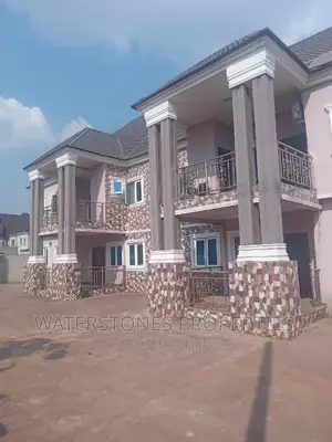 3bdrm Block of Flats in Asaba, Oshimili South for rent