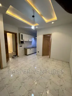 Mini Flat in Sage., Chevron for rent