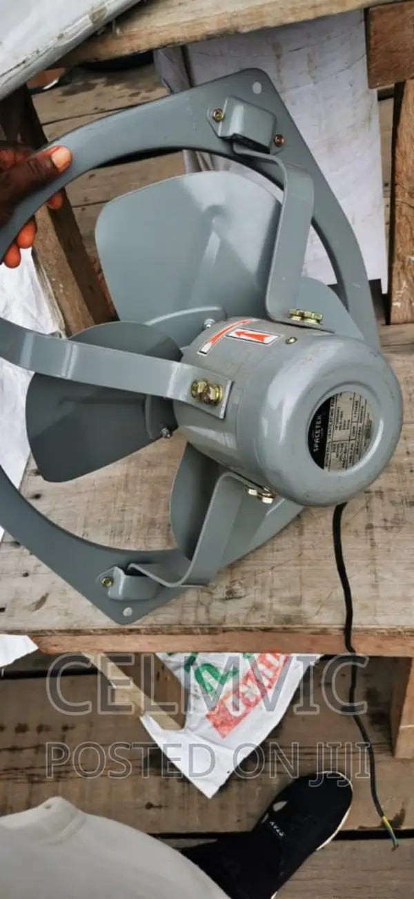 Spacetek Extractor Fan 12inches