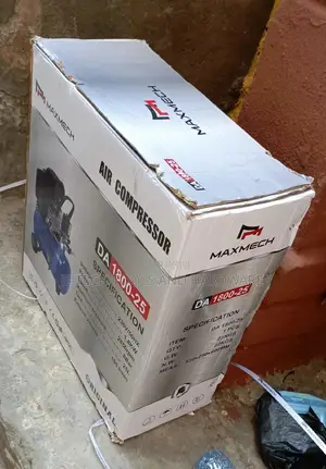 MAXMECH Air Compressor - 25 LTRS