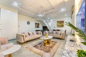 Luxury 4 Bedroom Apartment With Pool, Snooker, Gym