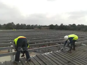 Roof Installer