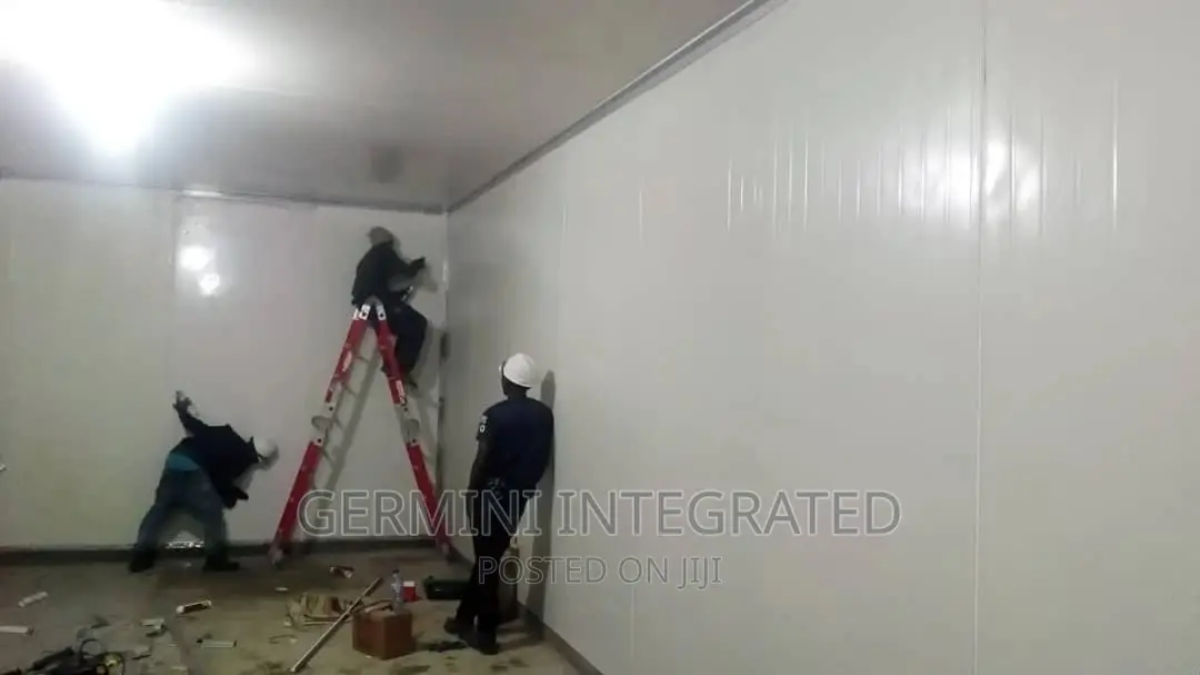 Roof Installer