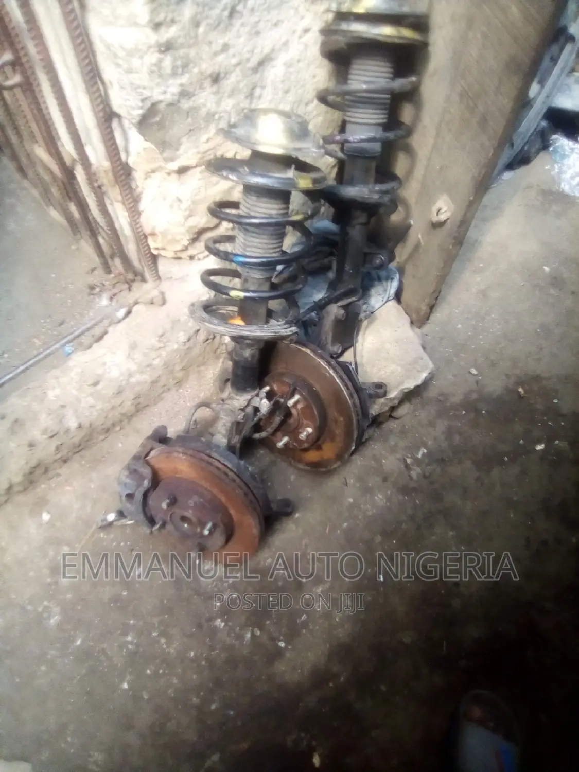 Complete Shock and Hub