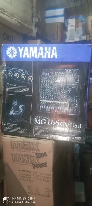 Yamaha Mixer 16channels