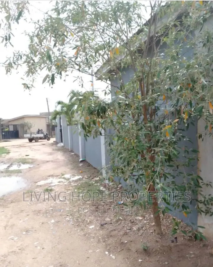 2bdrm Block of Flats in Peace Land Estate, Obafemi-Owode for sale