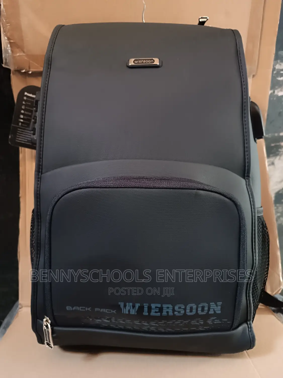 Wiersoon Waterproofbackpack and Laptop Bag Wit USB Antitheft