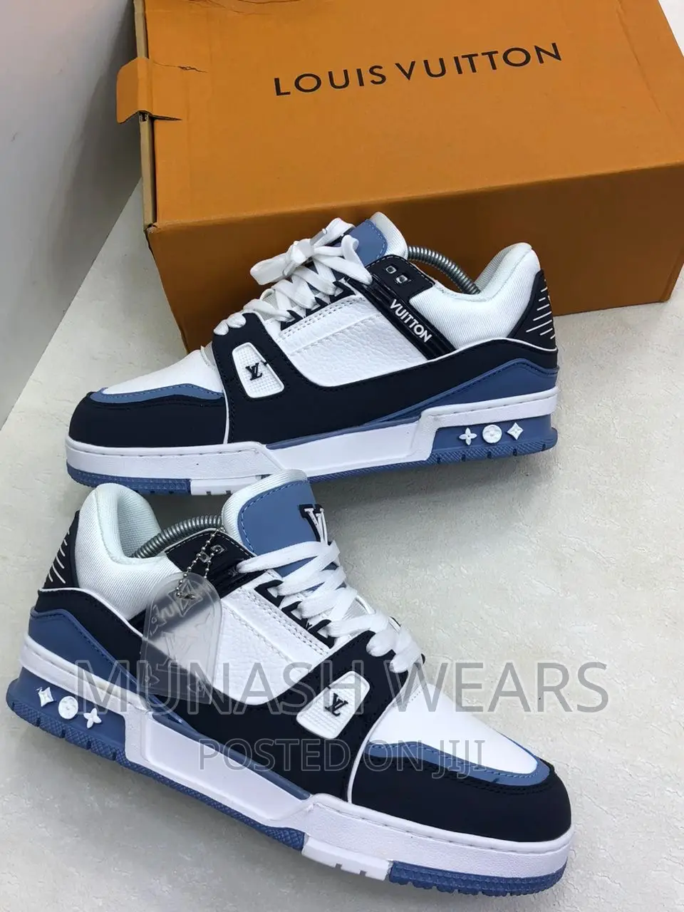 Luxury Louis Vuitton Monogram Sneakers