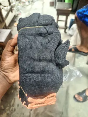 Black Cutting Hand Glove?