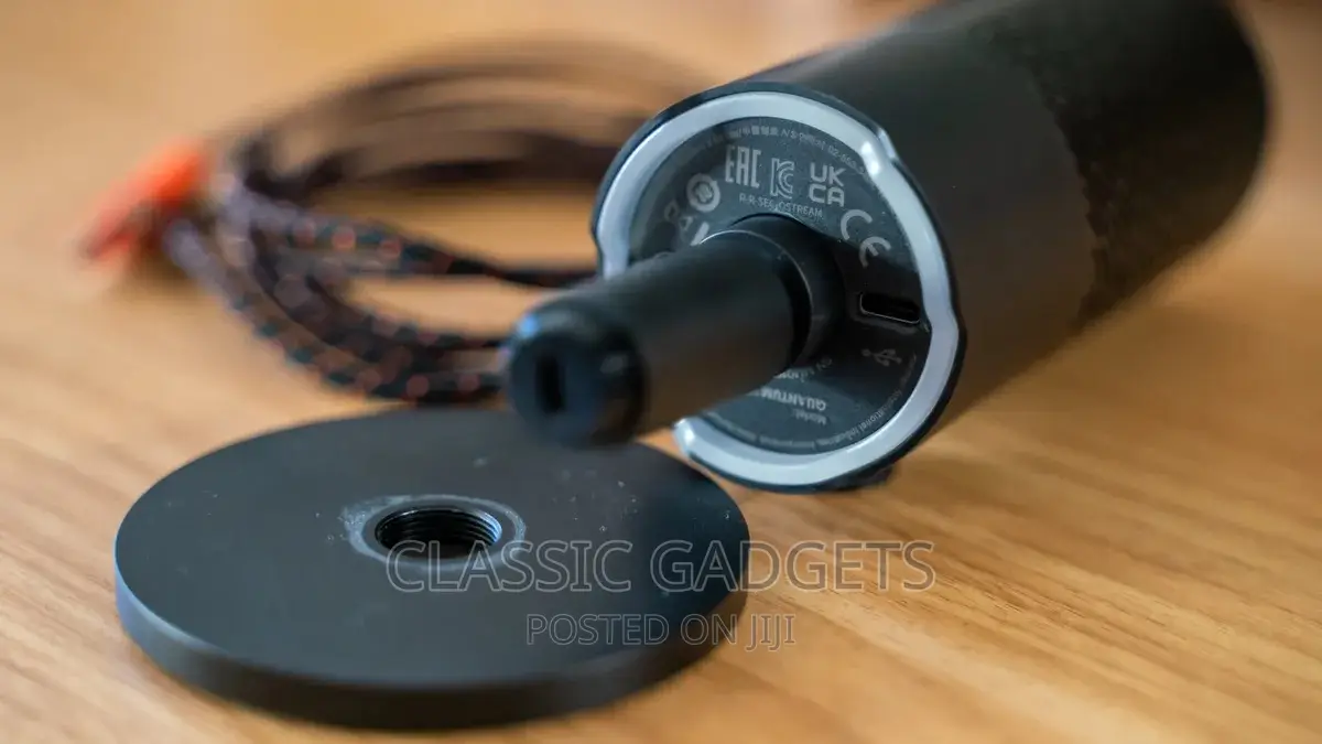 JBL Quantum Stream Dual Pattern USB Microphone