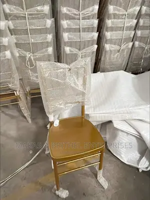 Chiavari Event Chair With Foam