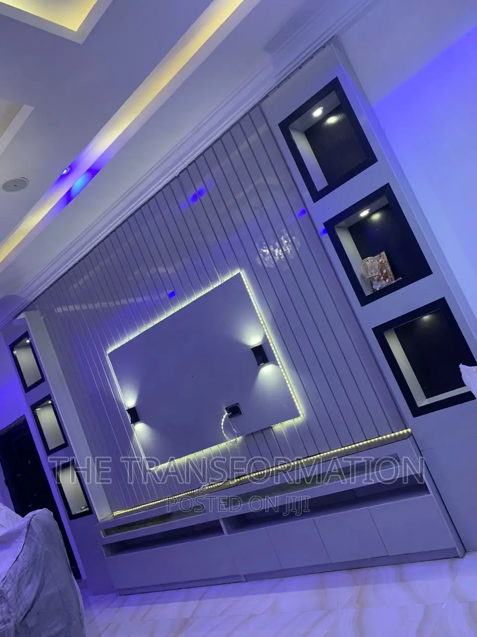 Trans Superb Tv Console
