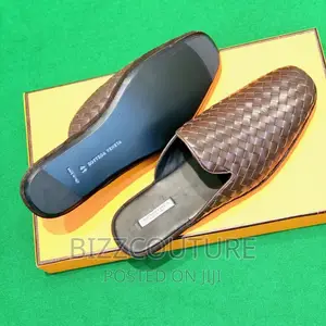 Original BOTTEGA VENETA Half Shoes Available in Store