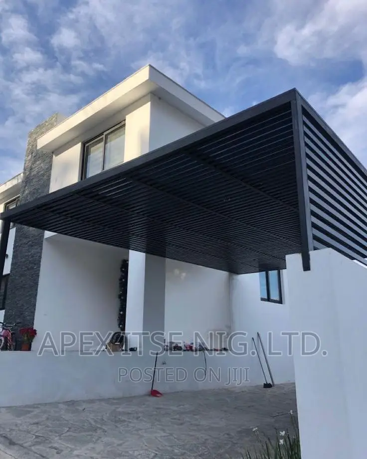 Contemporary Luxury Pergola