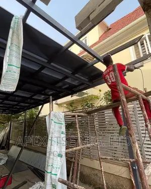 Rear View Skylight Sheet Pergola