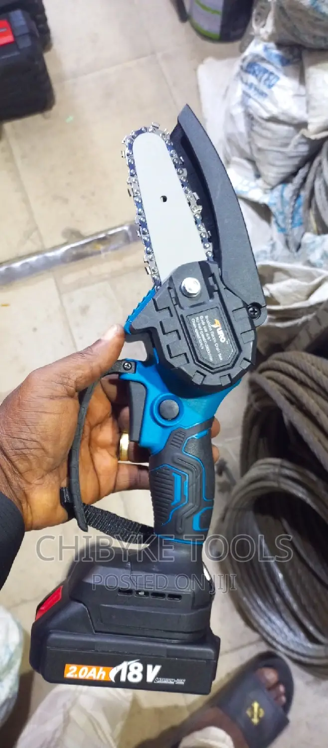 4" Battery/Cordless Chainsaw Machine