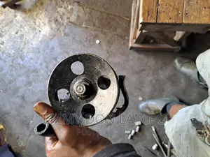 Power Steering Pump for Nissan Sunny