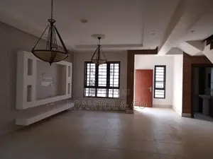4bdrm Townhouse / Terrace in Guzape District for rent