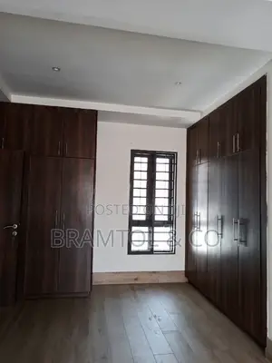 4bdrm Townhouse / Terrace in Guzape District for rent