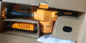 Lithium-Ion Pruner Saw
