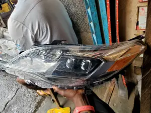 Head Lamp Toyota Avalon 2013