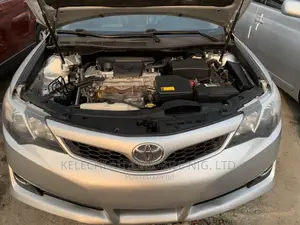 Toyota Camry 2012 Silver