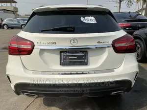 Mercedes-Benz GLA 250 2018 White