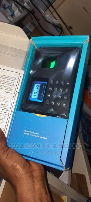 Fingerprint Time Attendance With Inbuilt Battery